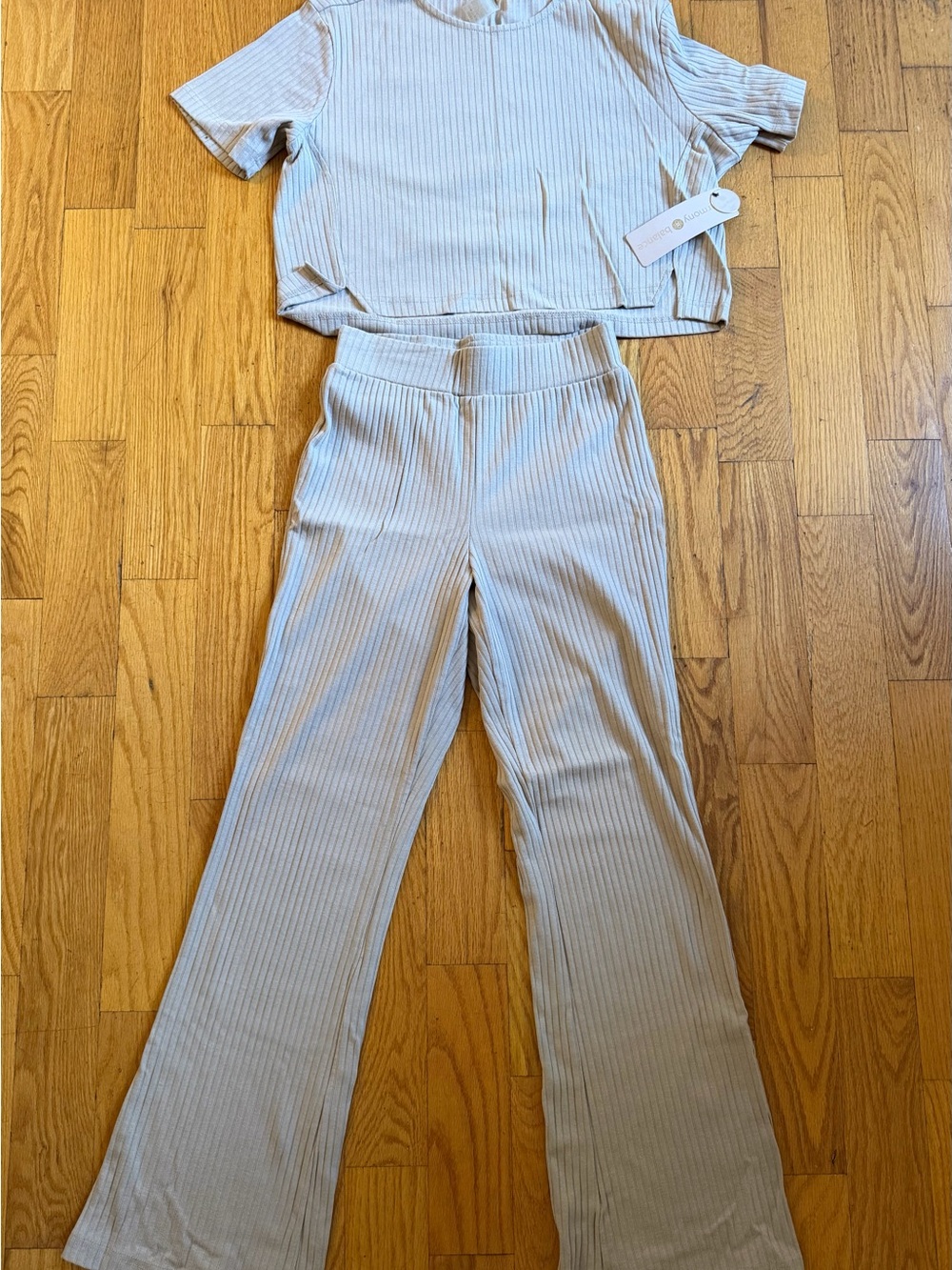 Ribbed Wide-Leg Lounge Pants Set in Light Gray - Unbranded